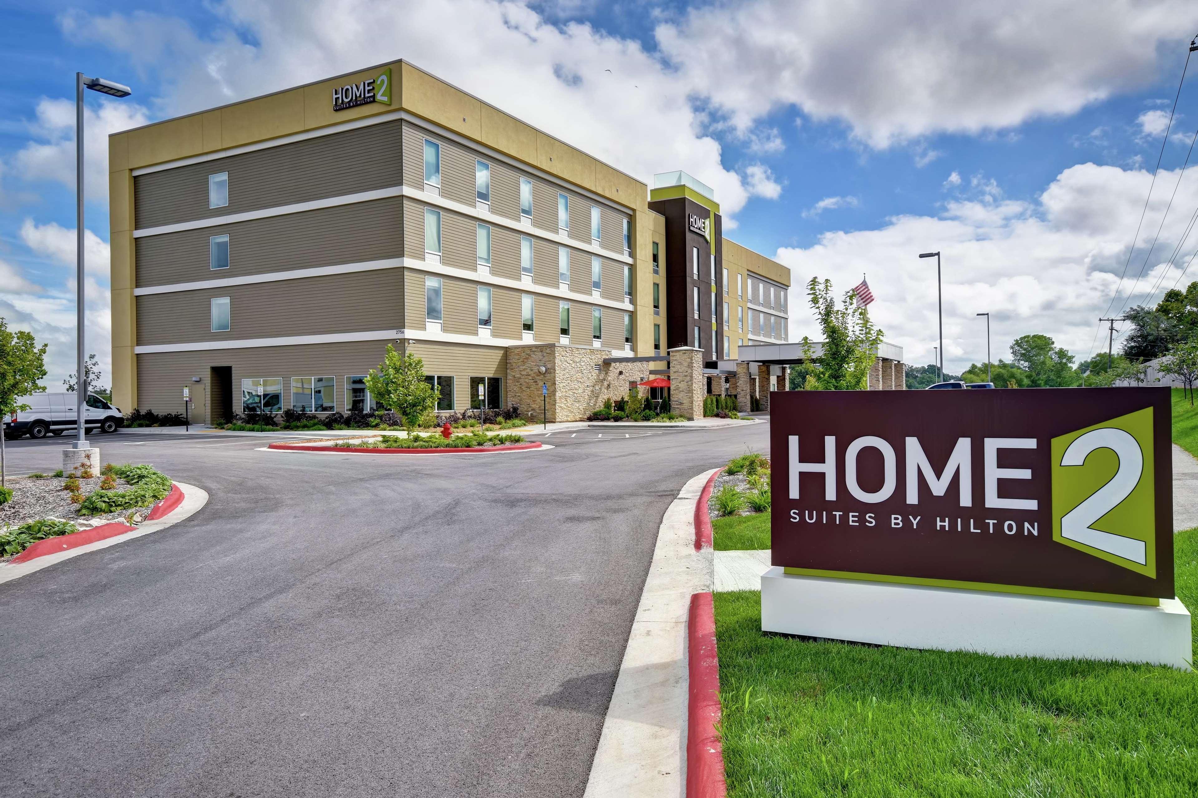 Home2 Suites By Hilton Springfield North Exterior photo