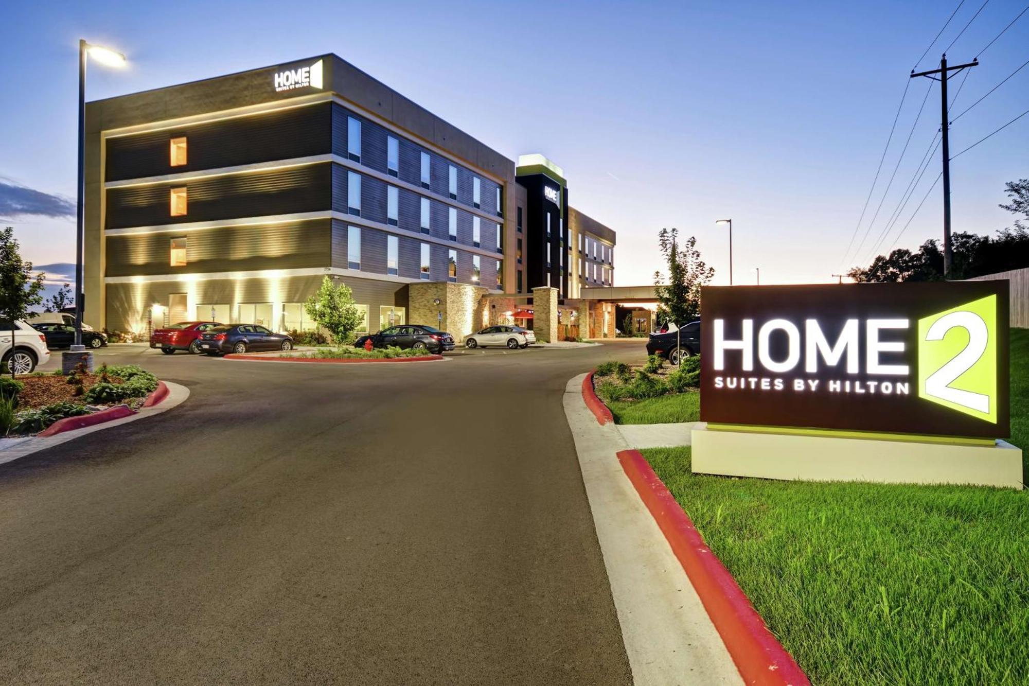 Home2 Suites By Hilton Springfield North Exterior photo